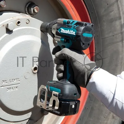 Гайковерт Makita DTW700Z ак(уд) BL-Motor, 18В, Li-ion, БЕЗ АКБ и БЕЗ ЗУ