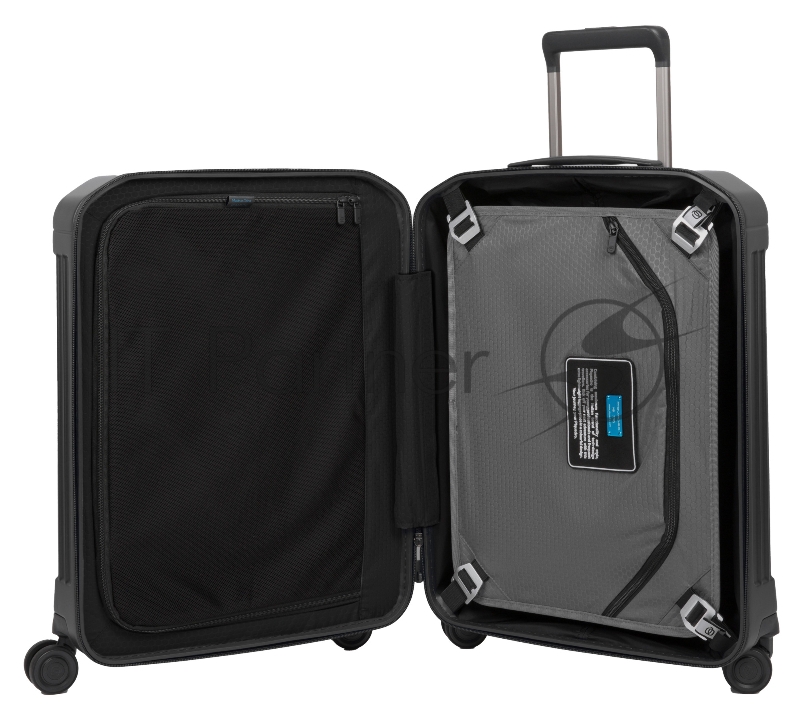 Чемодан Piquadro PQ LIGHT (BV4425PQL/NO) 40x55x20см 31л. 1.99кг. поликарбонат черный