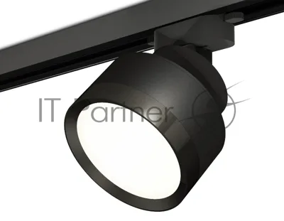 Светильник Ambrella light XT8102002 SBK/PBK черный песок/черный полированный GX53 (A2526, A2106, C8102, N8113)