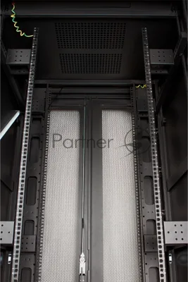 Шкаф серверный Lanmaster Business (TWT-CBB-47U-8X12-P1) напольный 47U 800x1200мм пер.дв.перфор. задн.дв.перфор.2-хст. 2 бок.пан. 800кг черный