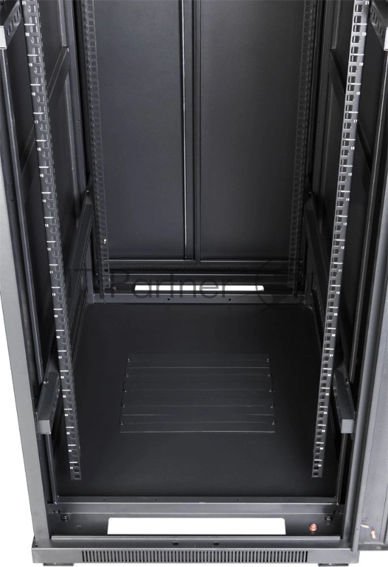 Шкаф коммутационный Lanmaster (TWT-CBB-37U-6X10-P1) напольный 37U 600x1000мм пер.дв.перфор. задн.дв.перфор.2-хст. 800кг черный IP20 сталь