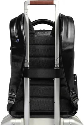 Рюкзак Piquadro Blue Square CA6858B2/N черный натур.кожа