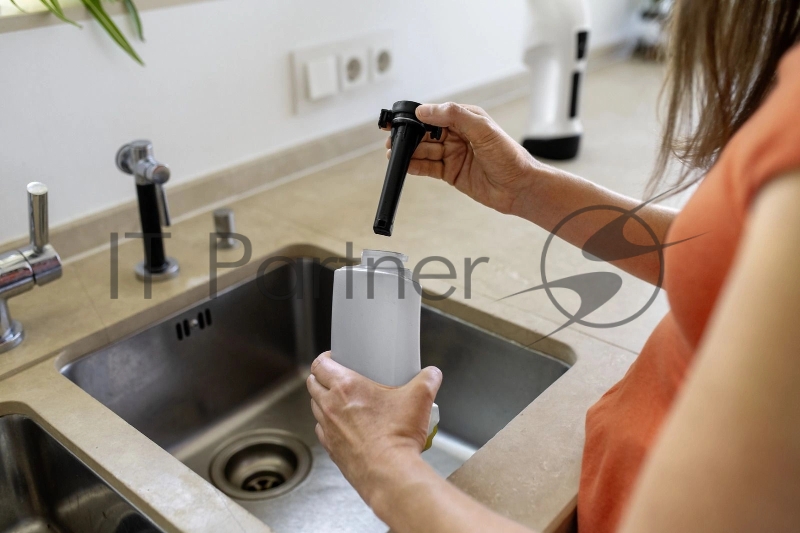 Мойщик окон Karcher WV 5 Ultra Care шир.скреб.:280мм пит.:от аккум. белый