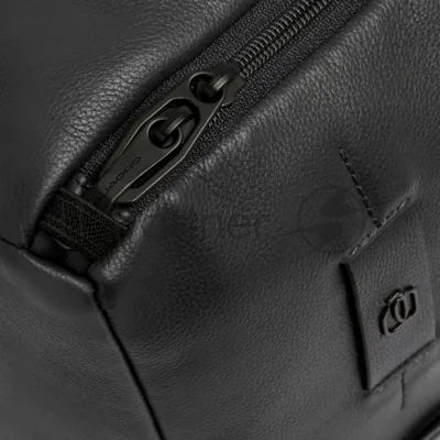 Рюкзак мужской Piquadro Russel CA7162W137/N черный натур.кожа
