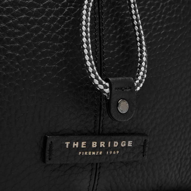 Рюкзак мужской The Bridge Manfredi 064736QQ/7R черный натур.кожа