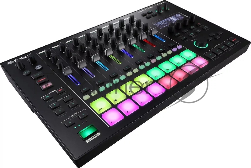 Профессиональный 8-дорожечный грувбокс ROLAND [MC-707] с ZEN-Core генератором (128 голосов), 16 пэдами, 64-шаговым секвенсором, лупером, 90 типами мультиэффектов, поддержкой SD-карт, USB и MIDI.