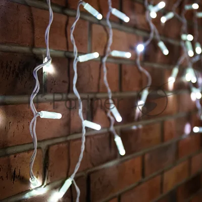 Новогодние светоукрашения Neon-night Гирлянда Айсикл (бахрома) светодиодный, 4,8 х 0,6 м, белый провод, 220В, диоды белые
