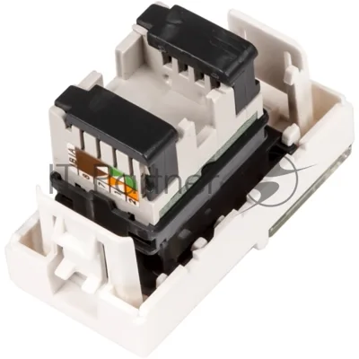 Вставка Mosaic 22.5x45, RJ-45 UTP, кат.5e, со шторкой и увеличенным окном маркировки, белая